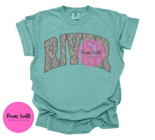 Camo river tee